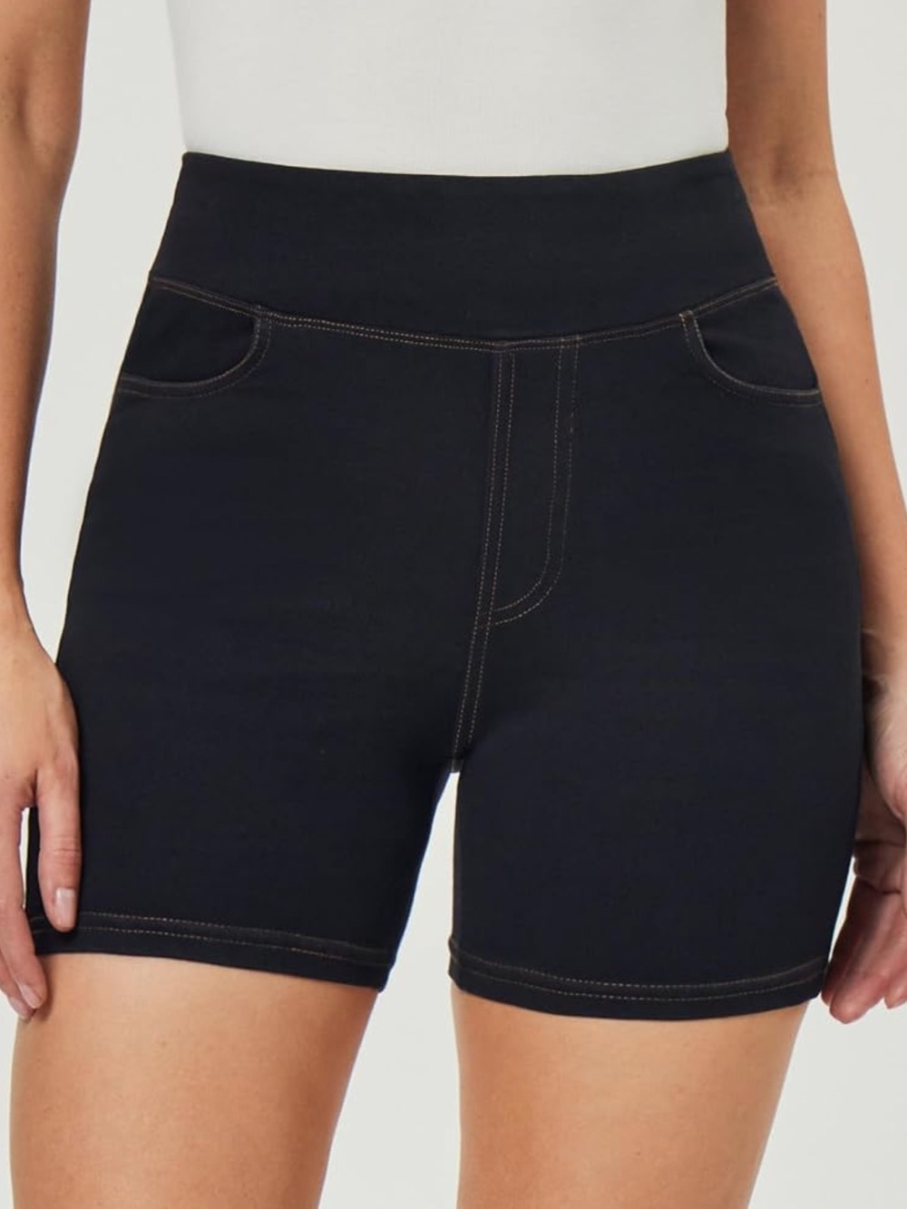 IUGA Women’s Medium High-Waisted Black Shorts